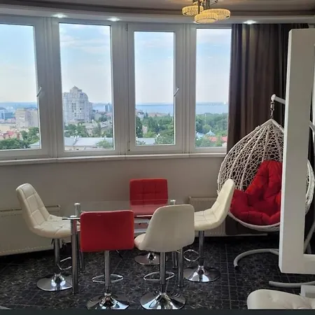 2 Bedrooms, Great View, Park Shevchenko Apartment *