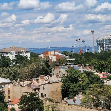 Apartment 2 Bedrooms, Great View, Park Shevchenko Odesa