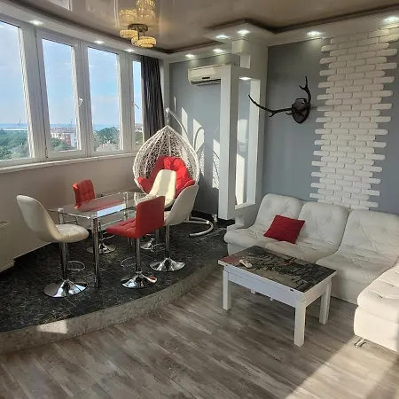 2 Bedrooms, Great View, Park Shevchenko * Odesa