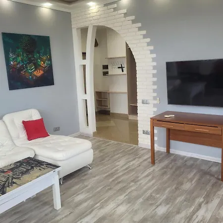 2 Bedrooms, Great View, Park Shevchenko